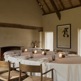 een elegante tafel als private dining